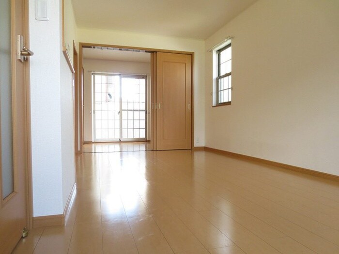 物件内観写真15　(居室)