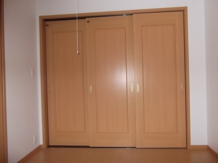 物件内観写真16　(収納)