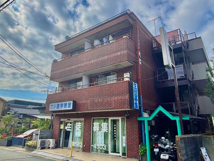 物件外観写真6　(外観写真)