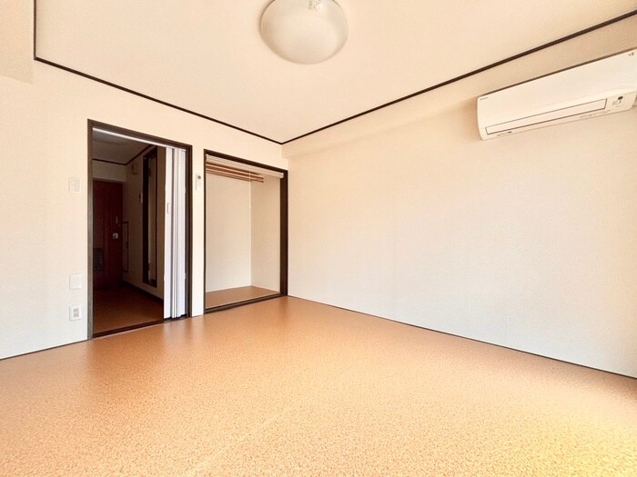 物件内観写真10　(居室)