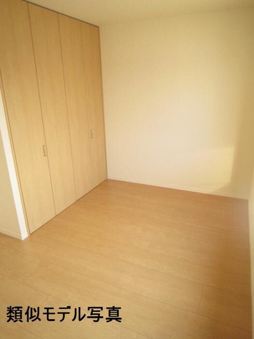 物件内観写真10　(居室)