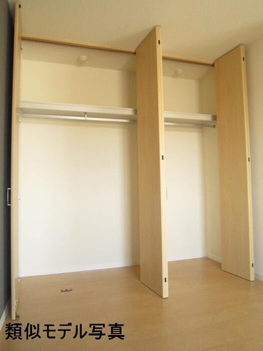 物件内観写真11　(収納)