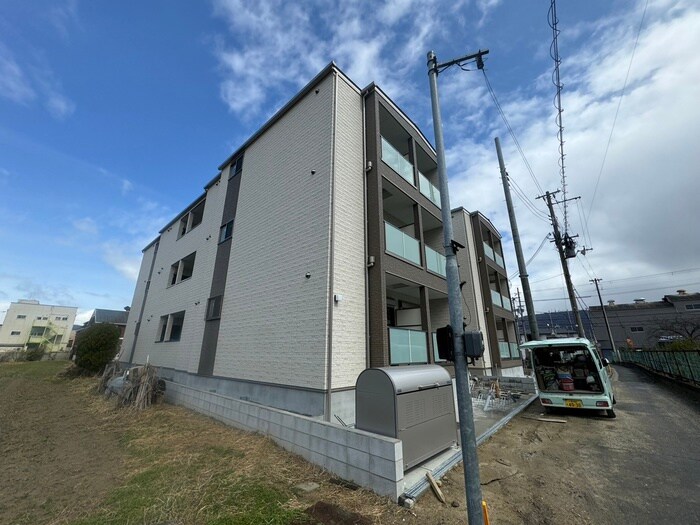 物件外観写真6　(駐輪場)