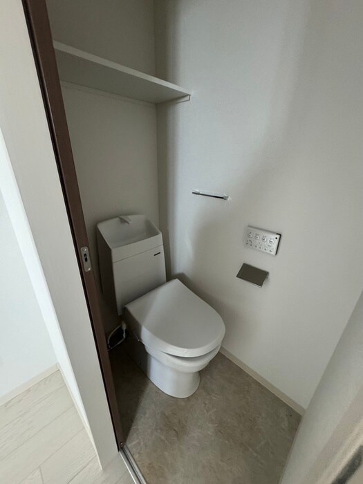 物件内観写真11　(トイレ)