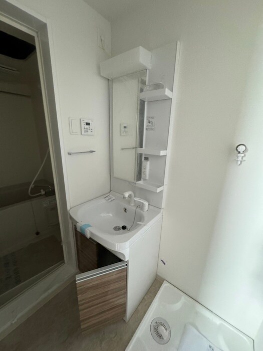 物件内観写真12　(洗面)