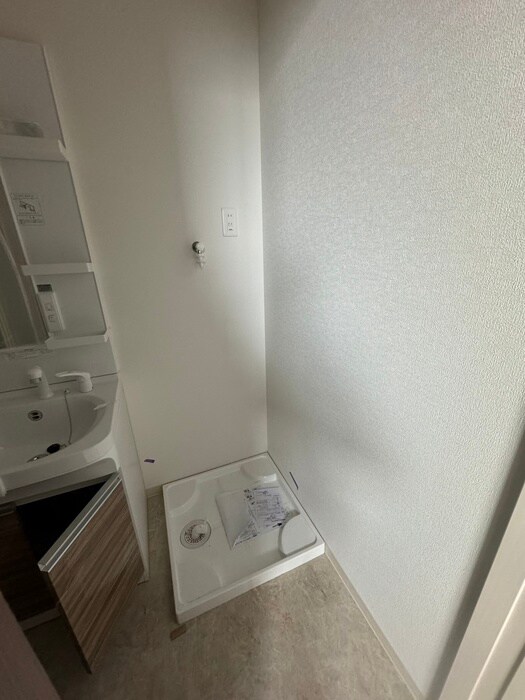 物件内観写真13　(洗濯機置場)