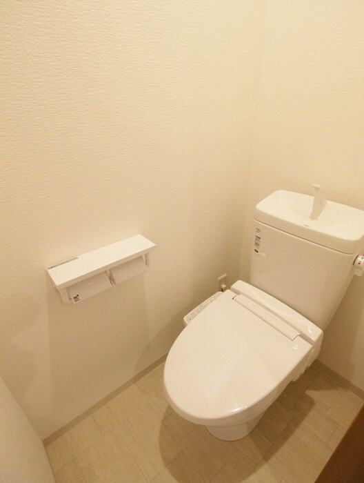 物件内観写真10　(トイレ)