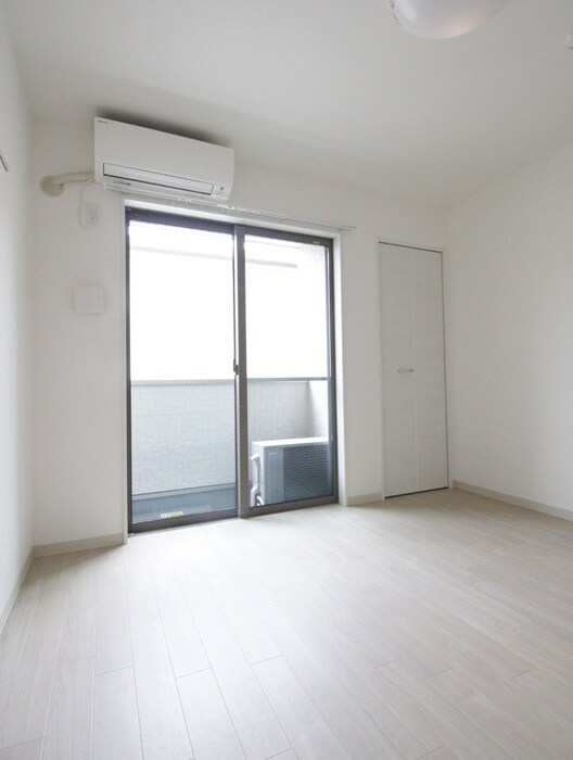 物件内観写真18　(居室)