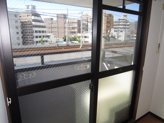 物件内観写真12　(室内からの展望)