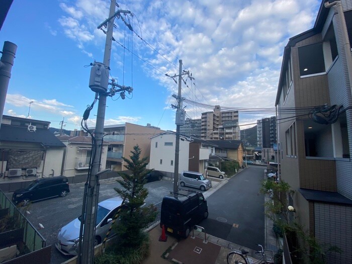 物件内観写真17　(室内からの展望)