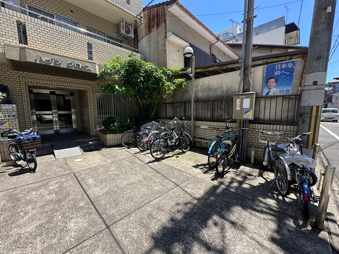 物件外観写真3　(駐輪場)