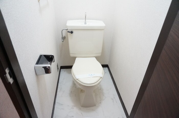 物件内観写真11　(トイレ)