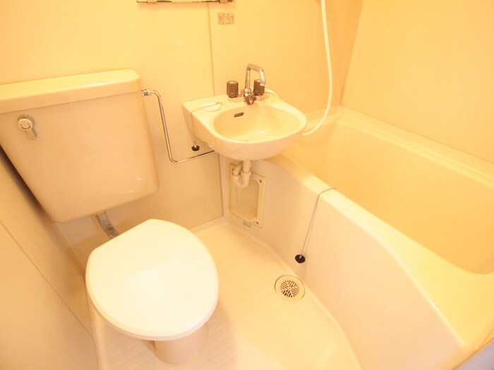 物件内観写真12　(バス／シャワールーム等)