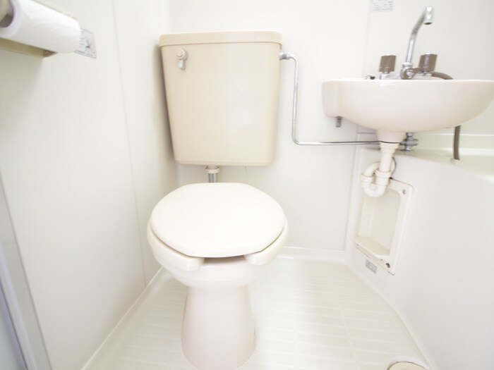 物件内観写真13　(トイレ)