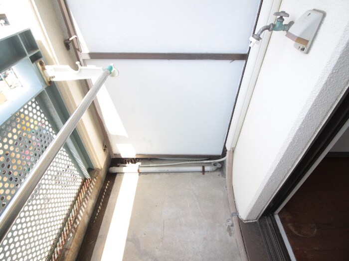 物件内観写真14　(洗濯機置場)