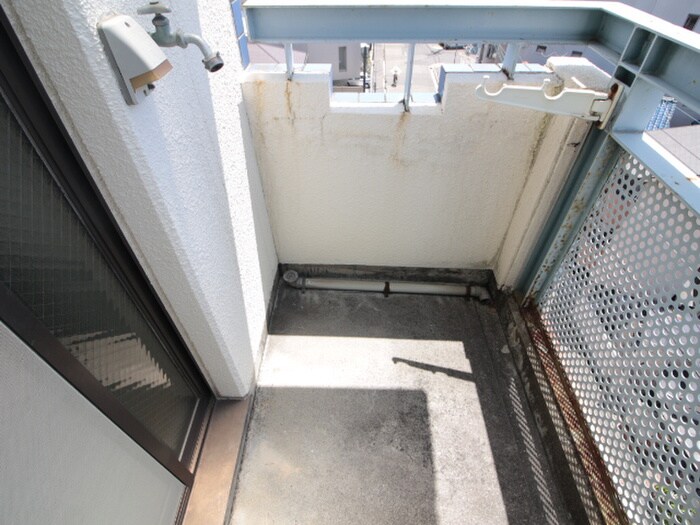 物件内観写真14　(洗濯機置場)