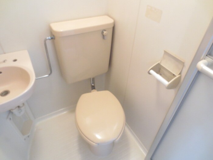 物件内観写真14　(トイレ)