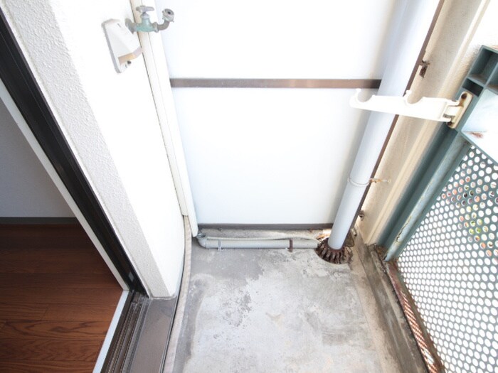 物件内観写真14　(洗濯機置場)