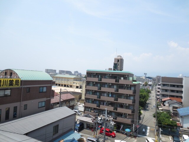 物件内観写真16　(室内からの展望)