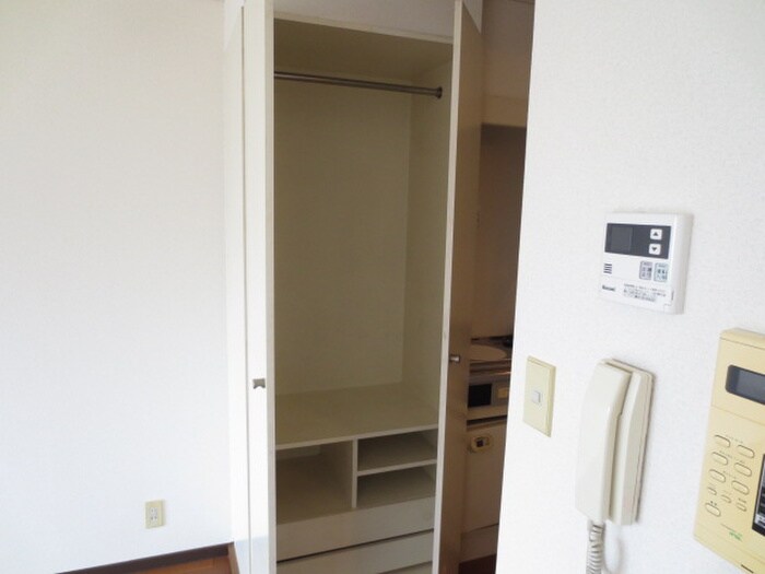 物件内観写真16　(居室)