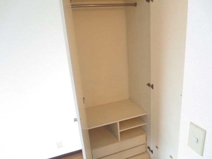 物件内観写真18　(収納)