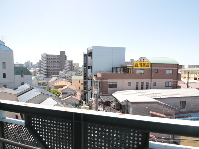 物件内観写真20　(室内からの展望)