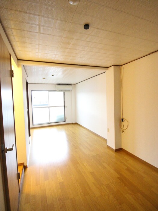 物件内観写真11　(居室)