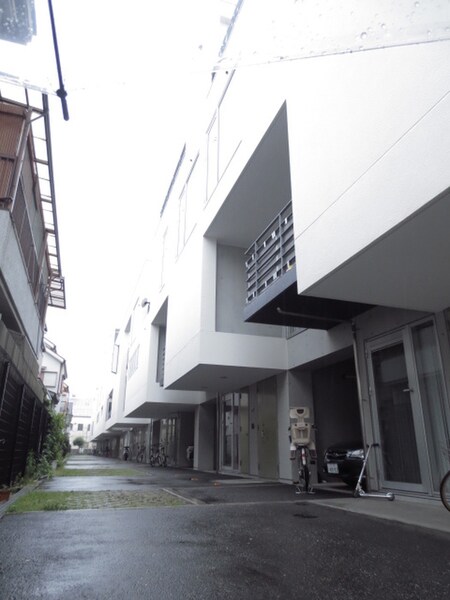 ヴェリテヴィータ（106）外観写真