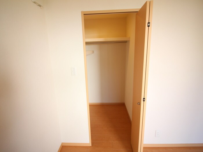 物件内観写真10　(収納)