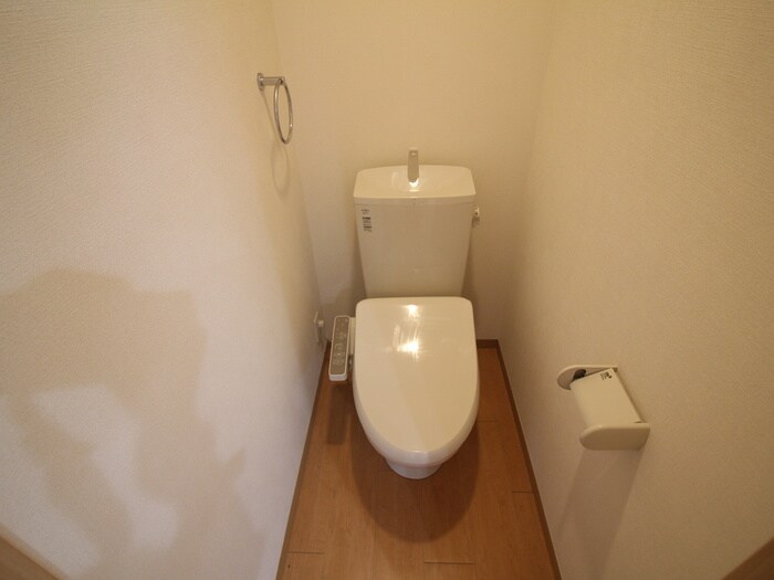 物件内観写真14　(トイレ)