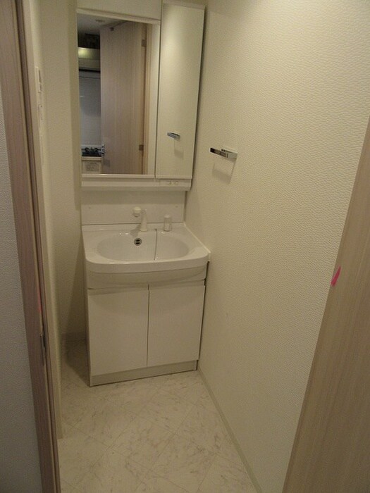 物件内観写真9　(洗面)