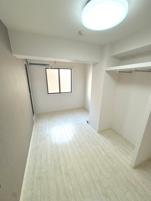 物件内観写真15　(居室)