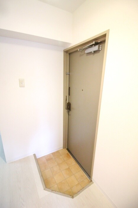 物件内観写真17　(玄関)