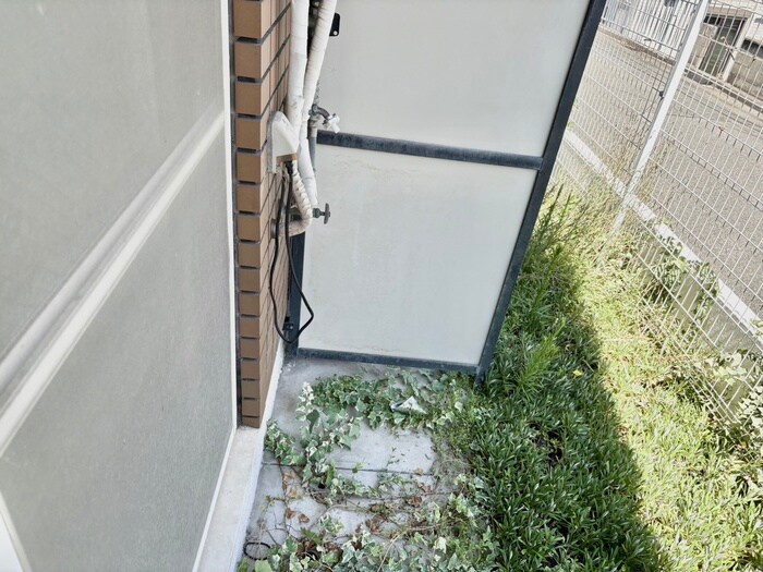 物件内観写真18　(洗濯機置場)