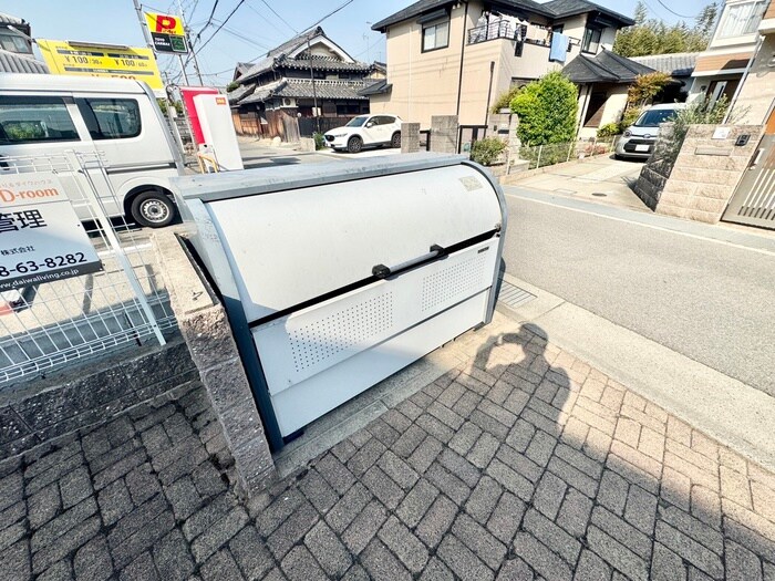 物件外観写真4　(建物設備)