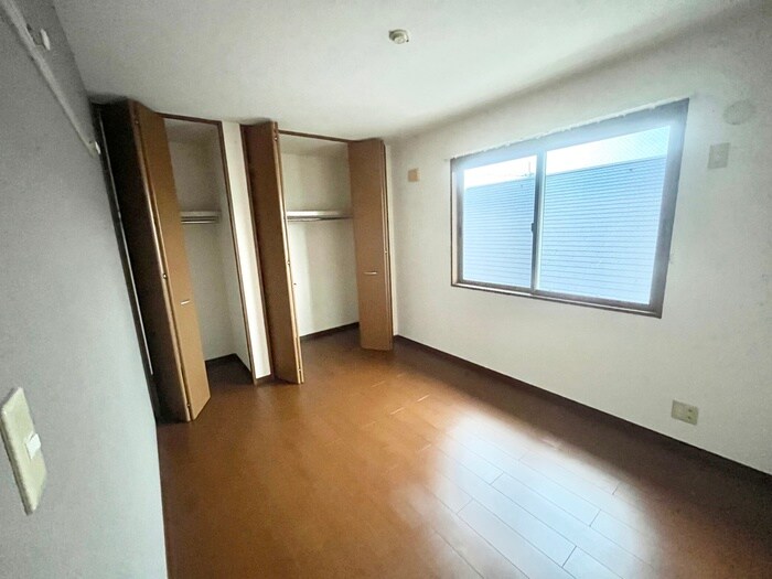 物件内観写真10　(居室)