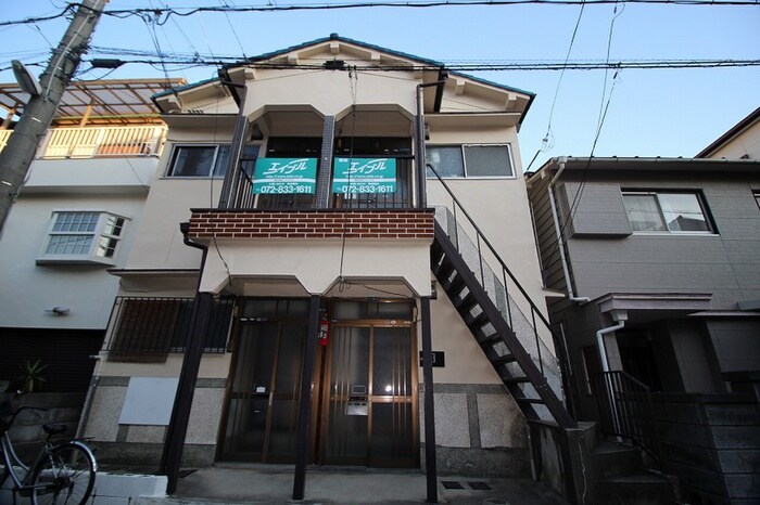 物件外観写真1　(外観写真)