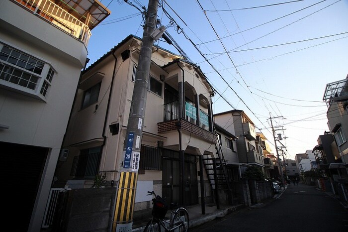 物件外観写真4　(周辺環境)