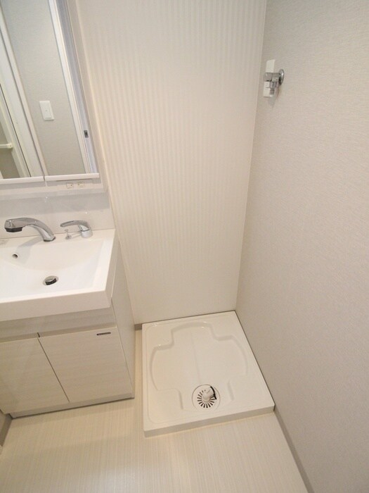 物件内観写真11　(洗濯機置場)