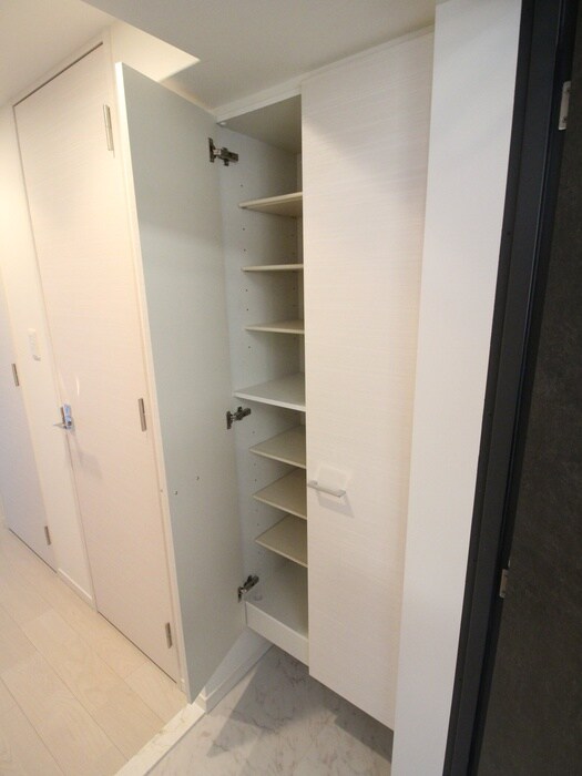 物件内観写真14　(靴箱)