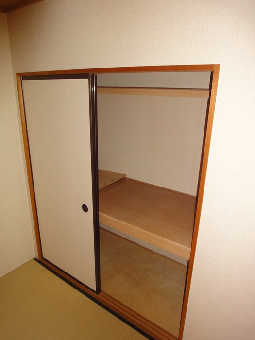 物件内観写真15　(収納)