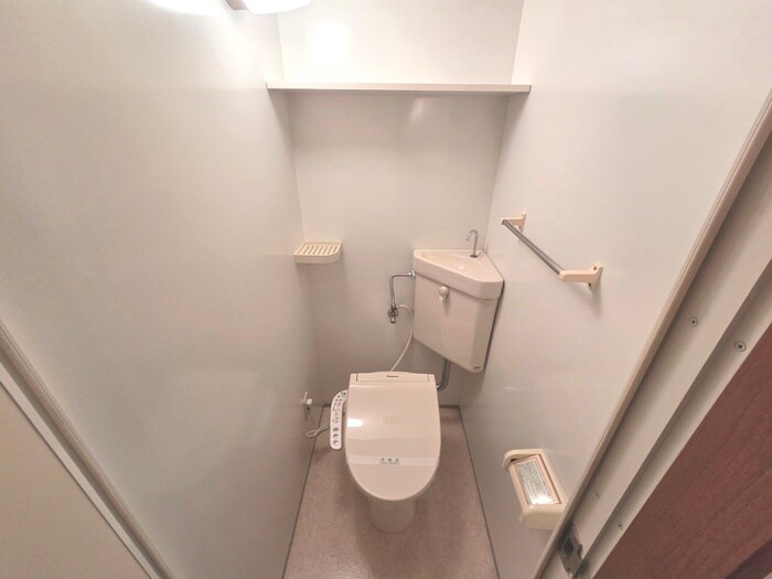 物件内観写真11　(トイレ)