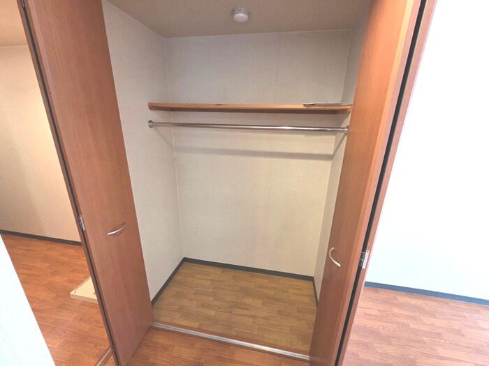 物件内観写真15　(収納)