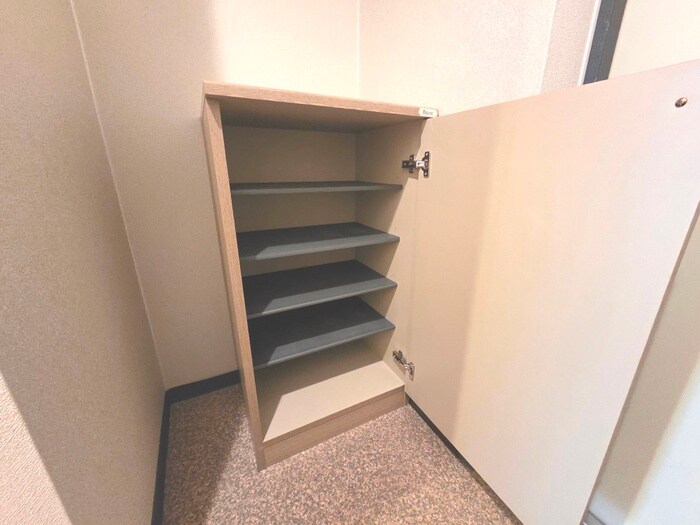 物件内観写真17　(靴箱)