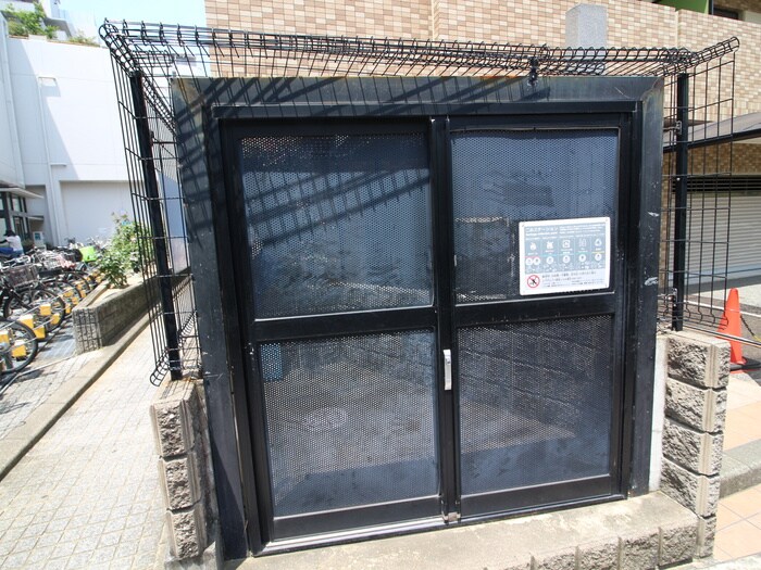 物件外観写真6　(建物設備)