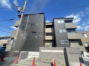 ランドレーヴ蛍池外観写真