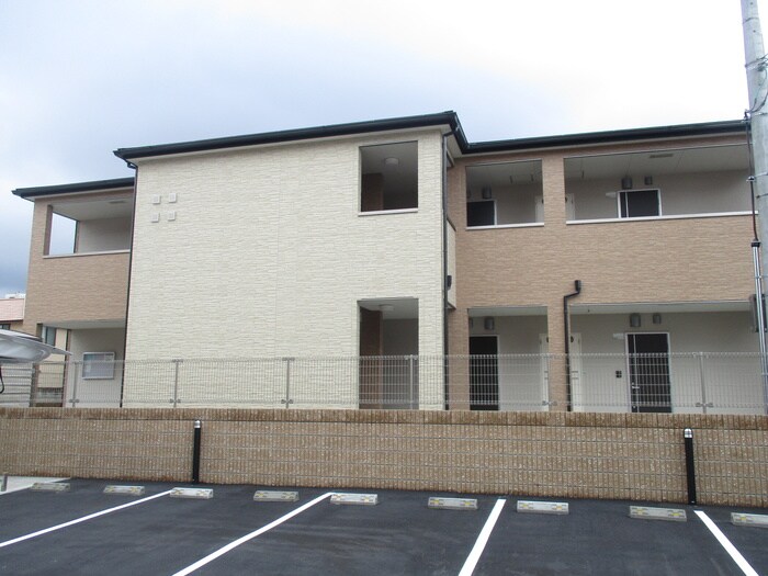 物件外観写真3　(外観写真)