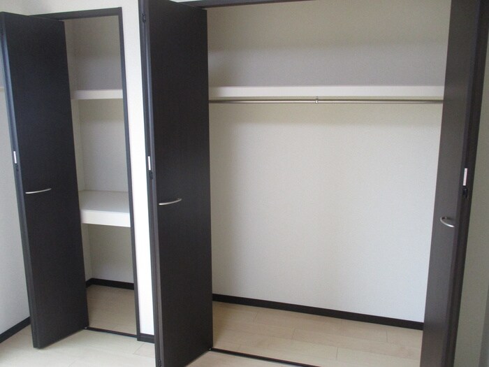 物件内観写真10　(収納)