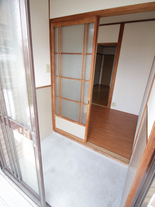 物件内観写真19　(玄関)