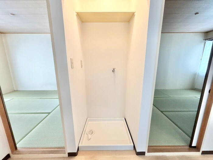 物件内観写真13　(洗濯機置場)